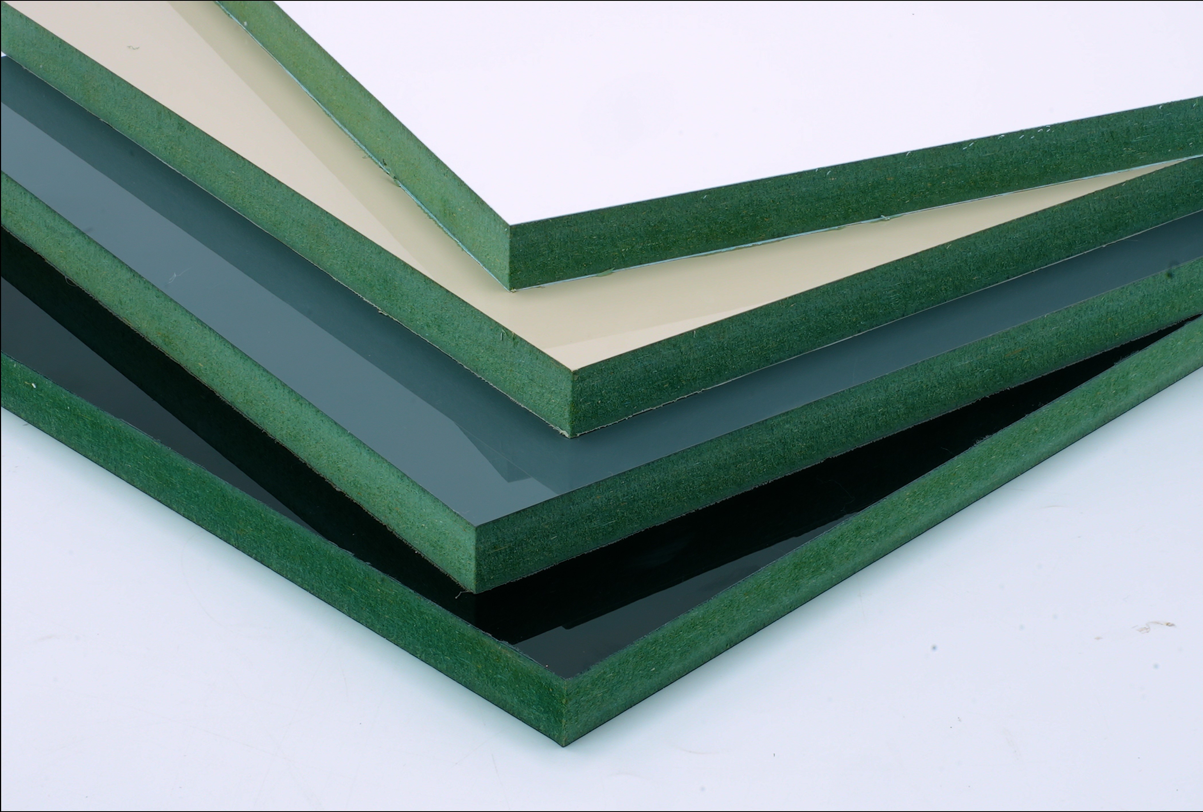 Có thể đánh giá MDF bằng cách cân cả tấm không?